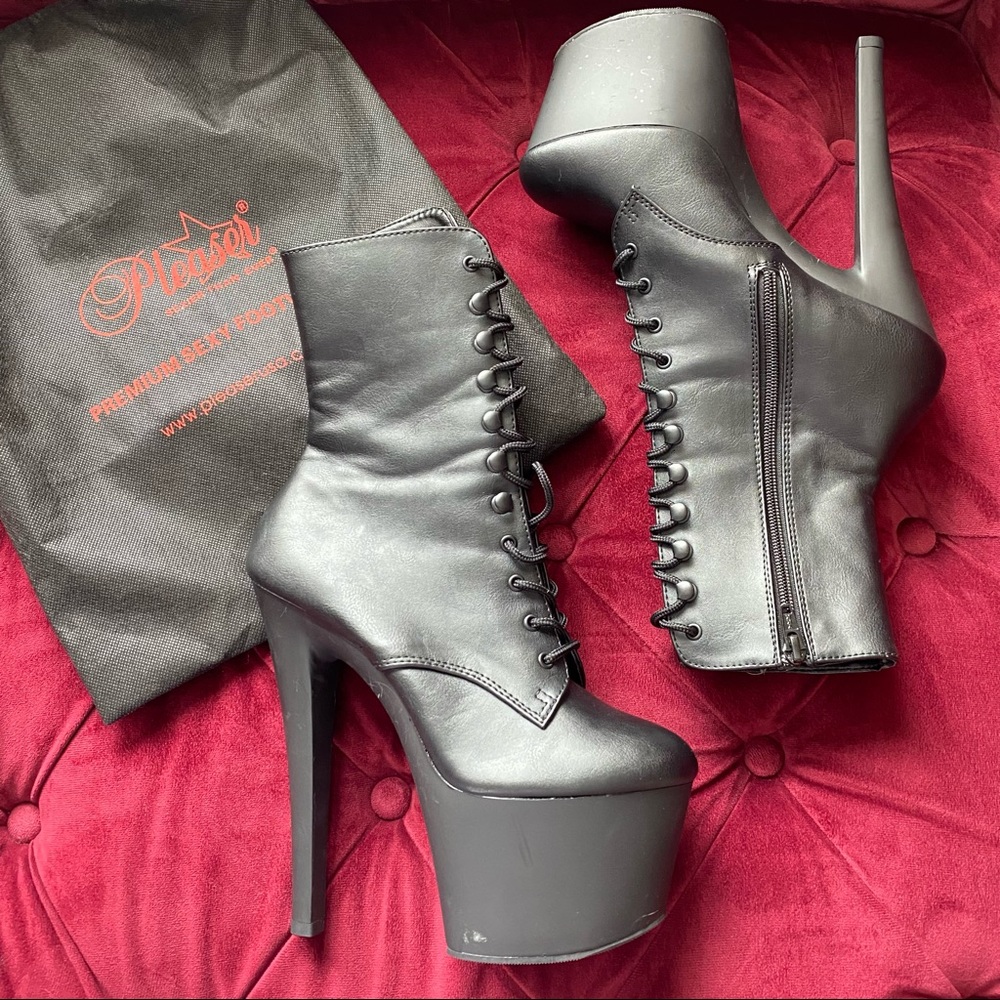 Pleaser Black Lace Up Bootie Boots size 8